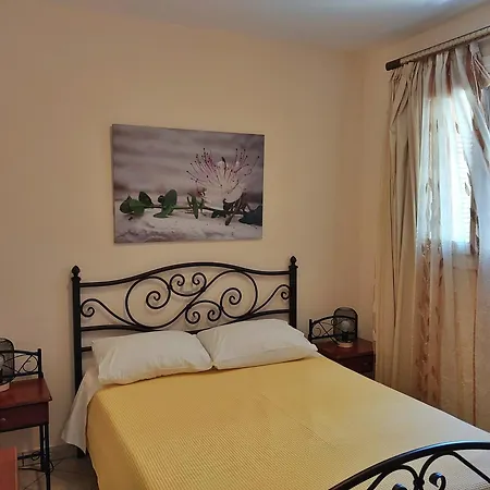Rastoni Apartment Ándros